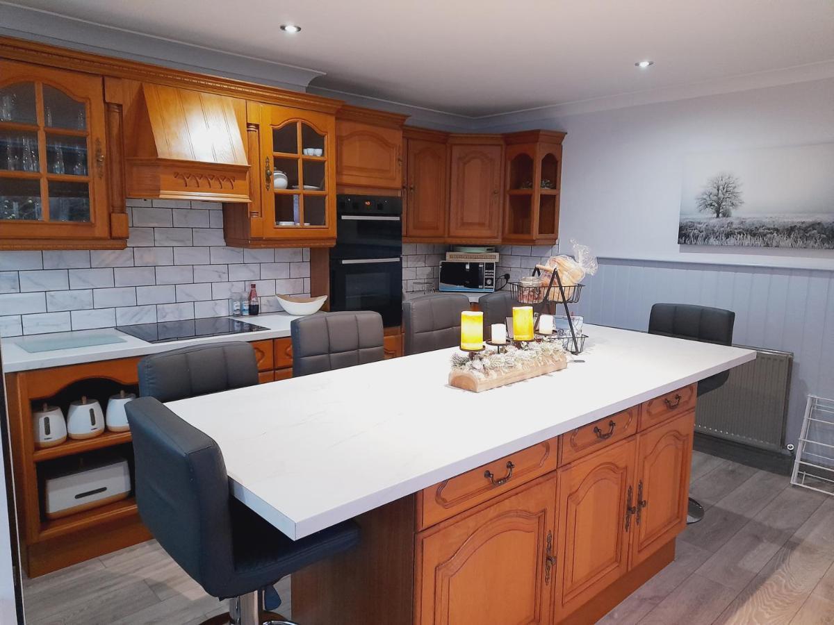 Вилла 3 Brookside House Пикеринг Экстерьер фото